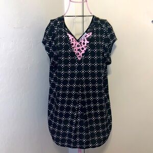 -☃️DR2 Black/White pattern S/S Blouse Medium (8-10) As Is